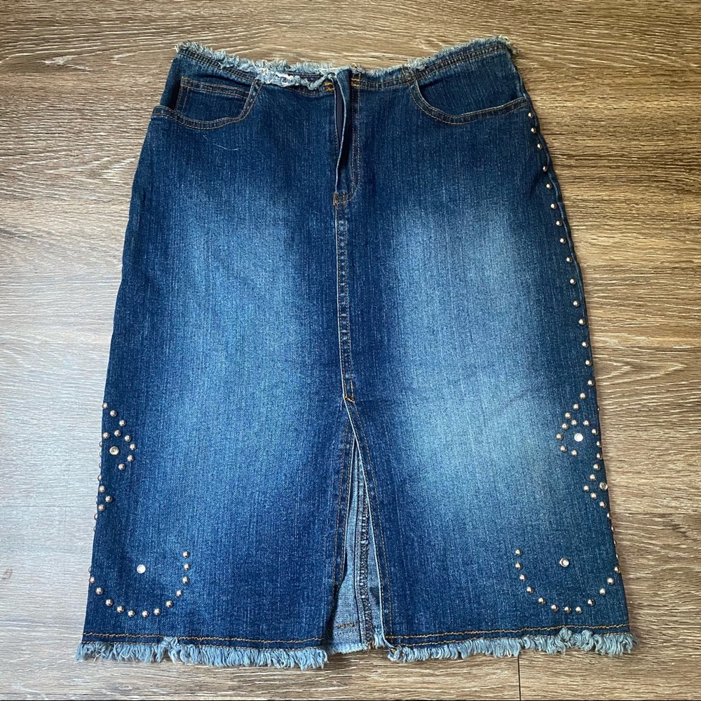 VINTAGE F21 knee length bedazzled jean skirt